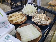 -黄潇洒老火锅(九眼桥宏济巷店)