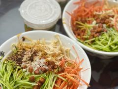 -牛一嘴·兰州牛肉面·大盘鸡(财富中心店)