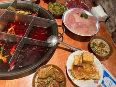 -周小明火锅(黑金冠社区店)