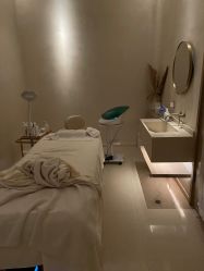 -依霖·艺术·SPA