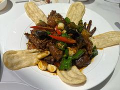 生炒散养小公鸡-大锅强·蒸海鲜青岛菜(金沙滩店)