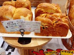 -光明牛奶棚(南泉店)