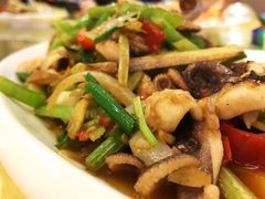 -覃记海鲜美食餐厅