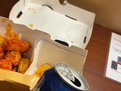 -BHC炸鸡(明洞总店)