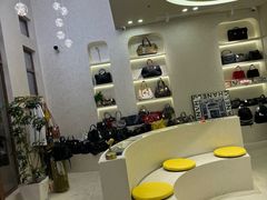 -六六奢品·vintage中古·回收二手奢侈品包包手表首饰(环球港店)
