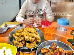 -BHC炸鸡(明洞总店)