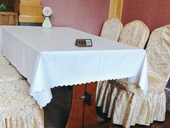 -伏尔加庄园米尼阿久尔餐厅