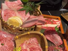 -山川小町·极番烧肉(新地假日广场店)
