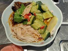 -马路牙子烧烤馄饨酒馆(望京店)