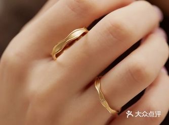 德芙般丝滑的线条~简约时尚的情侣对戒!!