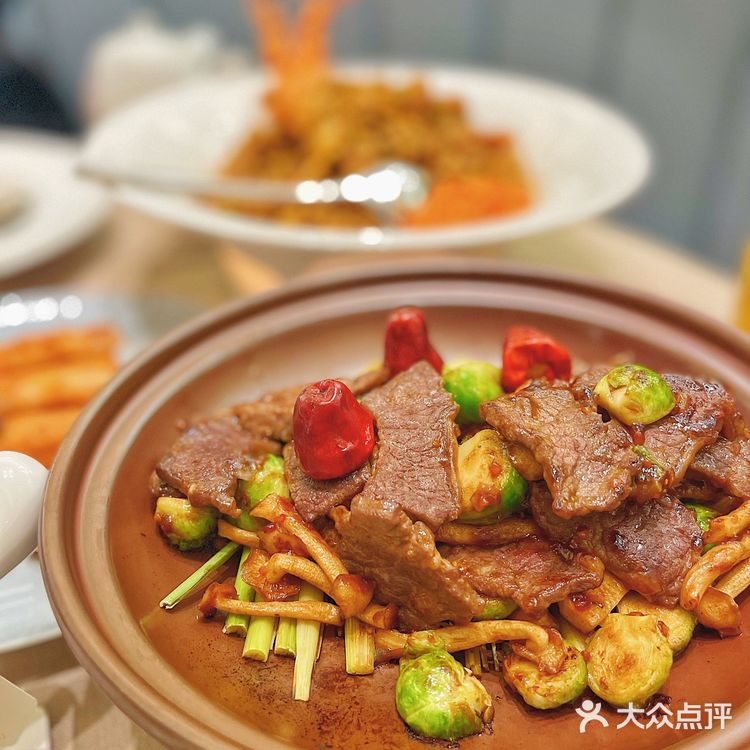 ⭕️杭州探店|风靡上海14年的轻奢粤菜餐厅杭州首店登陆奥体