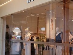 -王府井奥莱临潼小镇(临潼店)