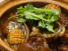 鲍鱼焖猪脚脚-虎哥私房菜(馒头山店)