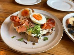 三文鱼牛油果吐司-Egg•Allday Brunch(襄阳北路店)