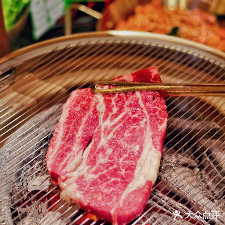 魔都泥炉烤肉就顶你!鳗鱼九种吃法太绝!