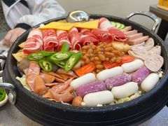 -豚妈妈汤饭·部队锅(南京东路店)
