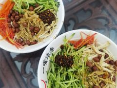 -牛一嘴·兰州牛肉面·大盘鸡(财富中心店)