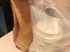 -麦当劳(上海虹桥站30B检票口楼上)