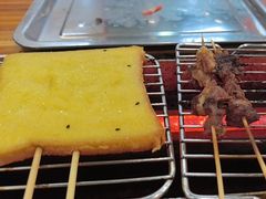 -哈尔滨小酒馆·鲜肉现穿自助烧烤(康新花园店)