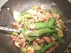 -费大厨辣椒炒肉(高铁吾悦广场店)