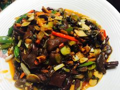 -老滇山寨•云南特色菜•地方菜•民族风情歌舞表演(金碧店)