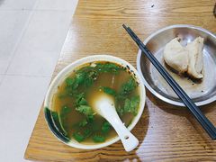 -黄阿姨锅贴大王(万航渡路店)