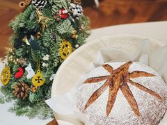 榛子裸麦面包-潮一不贰·法式甜品·生日蛋糕·西式简餐(外滩店)