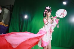 -星元素cosplay动漫摄影写真工作室