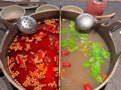 出山鸳鸯锅-三出山火锅(南京万象天地店)
