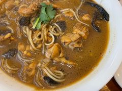 小鸡炖蘑菇-东北人家铁锅炖(鞍山路店)