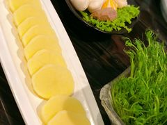 -东椰·海南椰子鸡火锅(朝阳门店)