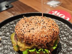 经典牛肉汉堡-FAT COW(静安寺店)