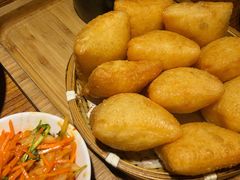 包尔萨克配咸菜-天山集市餐厅(康城店)