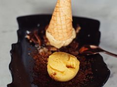 -The ROOF (通盈中心店)
