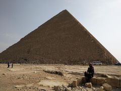 -吉萨金字塔群