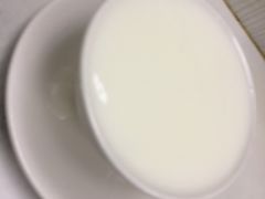 蛋白炖鲜牛奶-澳洲牛奶公司(佐敦店)