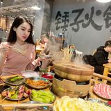 武汉本地人排断腿都要吃的老火锅｜巨赞 本地人超爱的老