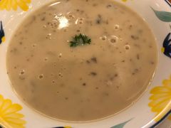 牛奶蘑菇汤-萨莉亚意式餐厅(中信地铁商场店)