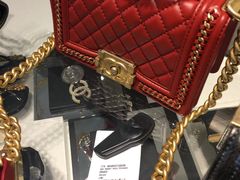 -CHANEL(戴高乐机场T 2E店)