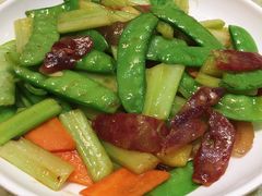 荷兰豆炒腊肠-联邦酒楼