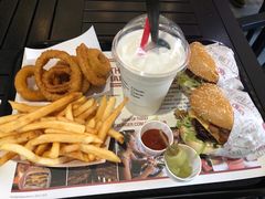 -The Habit Burger Grill 哈比特汉堡(爱琴海店)