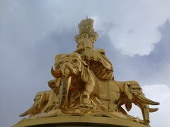 -峨嵋山金顶