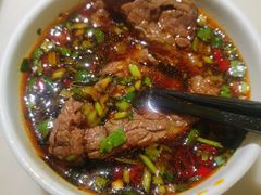 -左庭右院鲜牛肉火锅(浦江欢乐颂店)