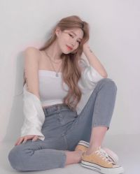 -AYO SALON