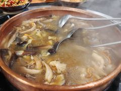 -阿山卓·野生菌火锅·纳西火塘烤肉