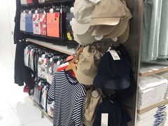 -优衣库(上海正大广场店)