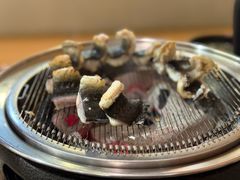 -围炉肉舍•炭烤活鳗•丹东海鲜烤肉(步行街店)