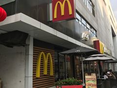 门面-麦当劳(新洲南路店)