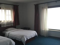 -天鹅湖生态旅游风景区