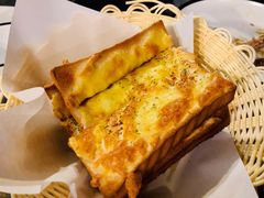 烤面包片-Local泰莲庭(虹鳟鱼店)